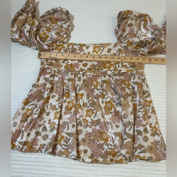 Romantic Molly Green Floral Babydoll Top! Size Medium. - Picture 5 of 7